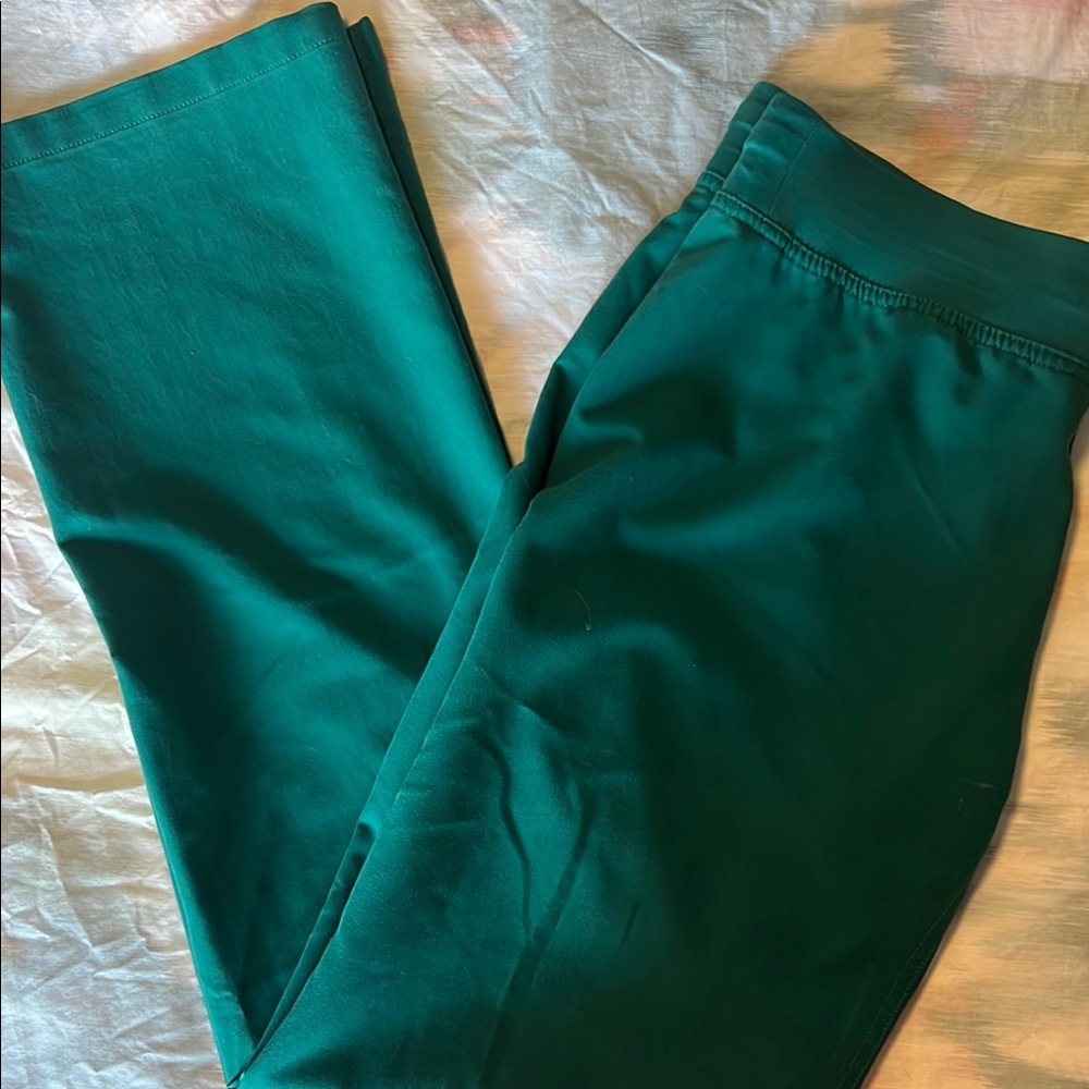 EUC livingston small hunter green figs bottoms